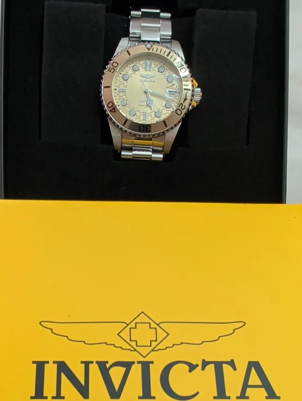 NWT Invicta Pro Diver 34mm Women’s Stainless Steel Watch – Champagne/Gold Dial